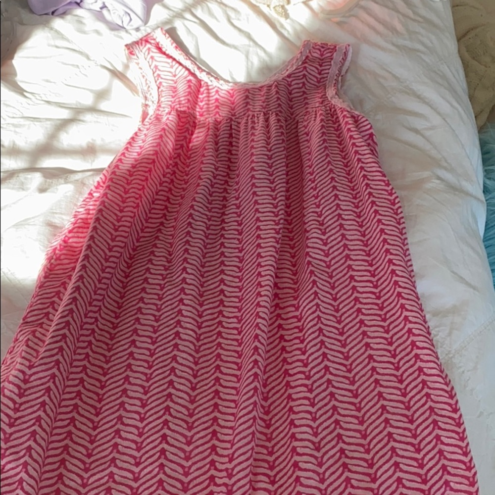 Vineyard Vines kids pink dress.